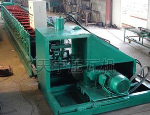 60-300飛據(jù)切斷、沖孔C型鋼設(shè)備